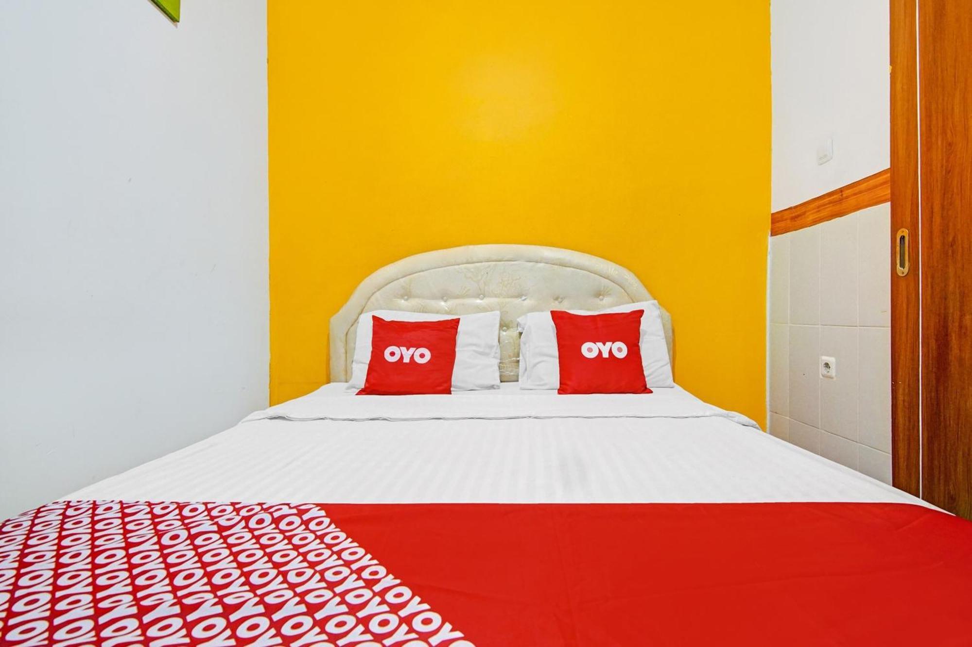 Super Oyo 90422 Mall Of Indonesia Giacarta Esterno foto